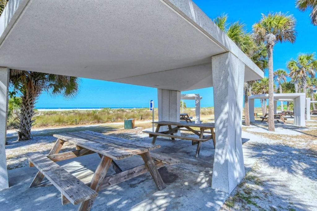 Canal 309 - Right In Siesta Key Village! Buitenkant foto