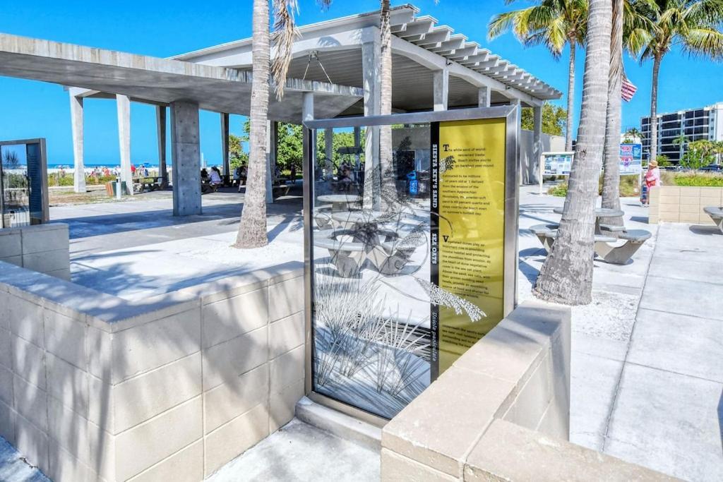Canal 309 - Right In Siesta Key Village! Buitenkant foto