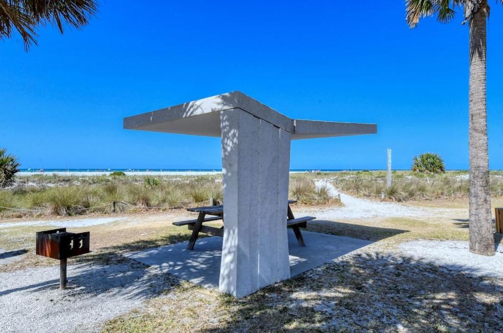 Canal 309 - Right In Siesta Key Village! Buitenkant foto